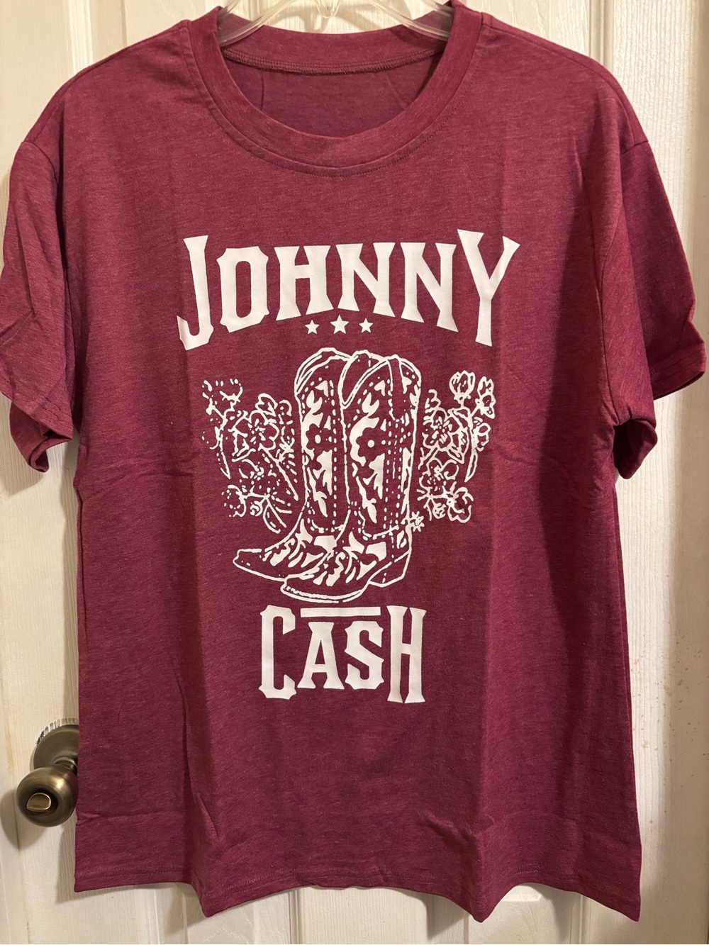NWT Johnny Cash Medium Graphic Short Sleeve Tee in Burgundy